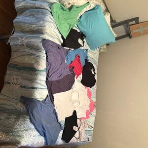 Huge bundle of 14 tank tops large